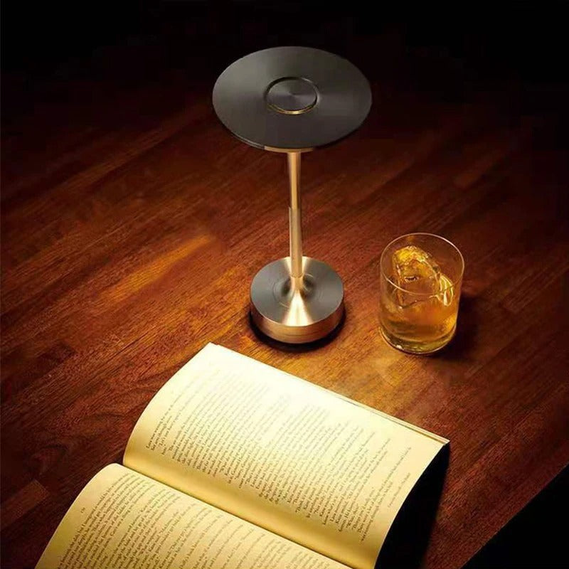 Touch Lampe - Stilfuld indendørs belysning | Vanero