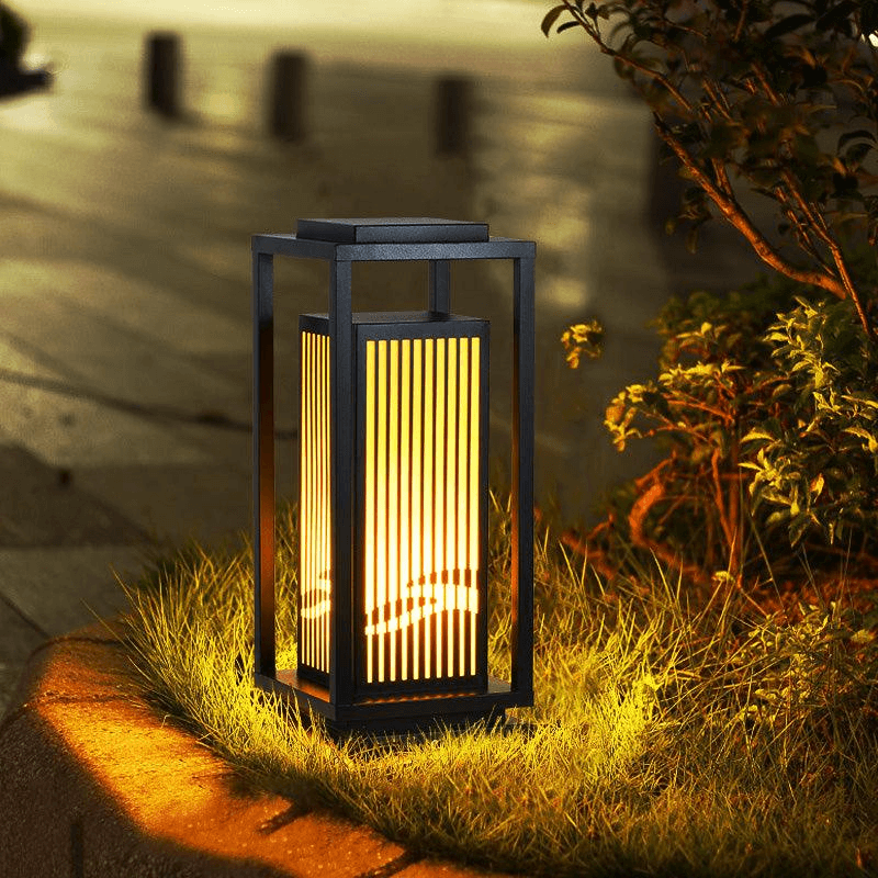 Soldrevet Havepæl Lampe - Vandtæt LED Udendørslys