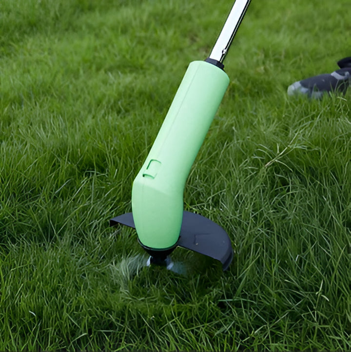 FeatherTrim præcisionsklipper til skarpe græskanter. Et essentielt, batteridrevet haveværktøj.