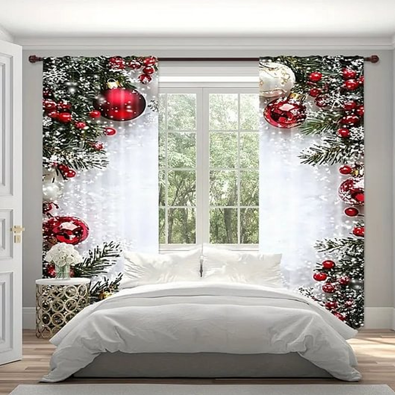 Moderne julegardiner i gråtoner med glitrende sølvrensdyr, for stilfuld og festlig julepynt.