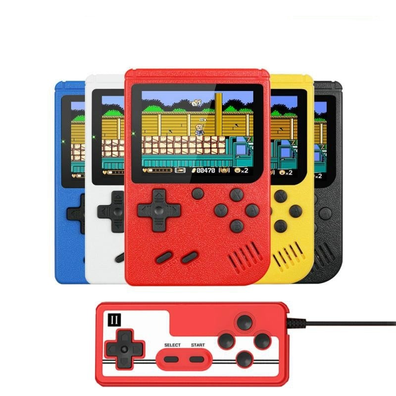 Klar skærm og responsive knapper på håndholdt retro konsol med 400 klassiske spil. Sjovt.