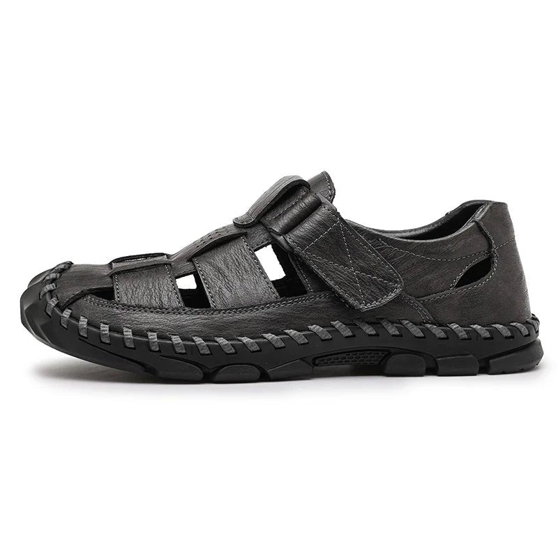 Åndbar overdel på herre fisherman sandaler, designet for sommer komfort & tåbeskyttelse.