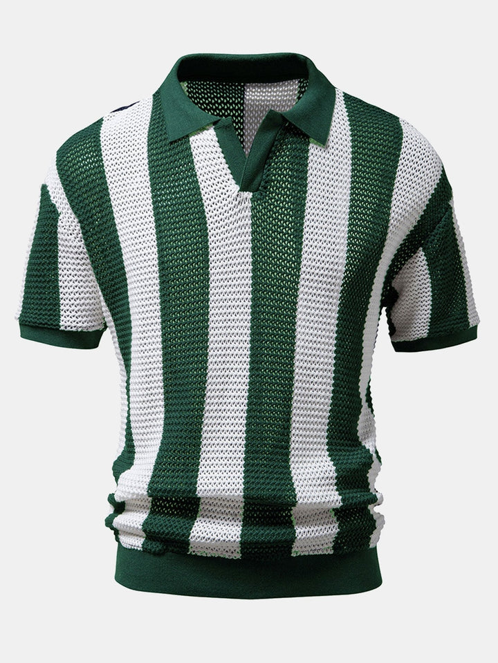Herre åndbar poloshirt med V-hals og elegante striber, perfekt til sommer og hverdag.