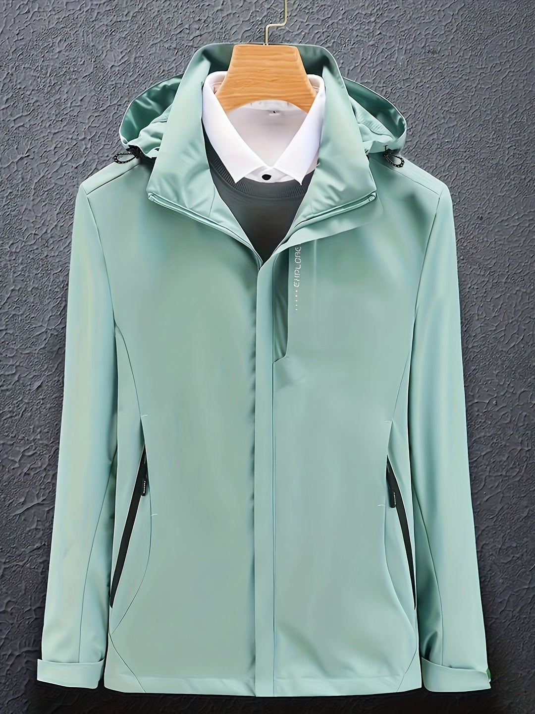 Herre softshell jakke, vindtæt & vandafvisende, perfekt til udendørs sport & fritid i forår/efterår.
