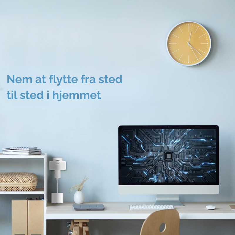Kompakt drejelig stikkontakt til væg, skaber plads og organiserer kabler. Smart kontorløsning.