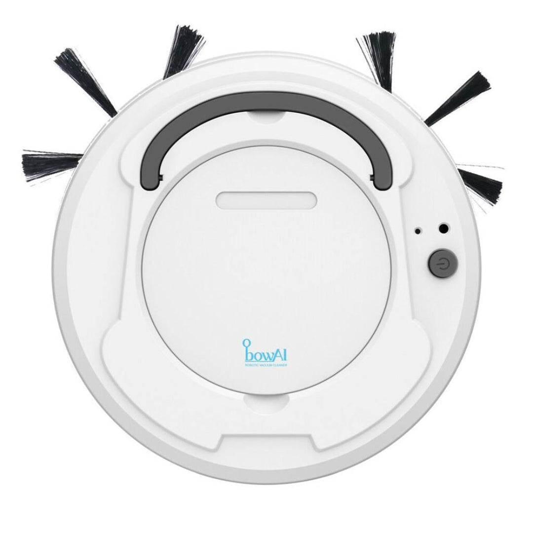 Hvid robotstøvsuger i stue. Stille, effektiv automatisk gulvrengøring til smart hjem.