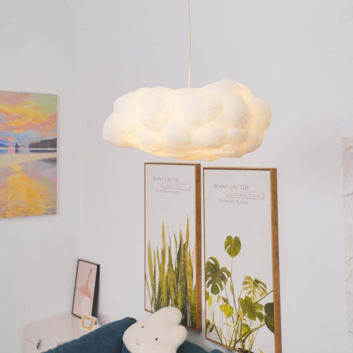 Stemningsfuld LED skylampe. Moderne loftslampe til indendørs brug med hvidt lys.