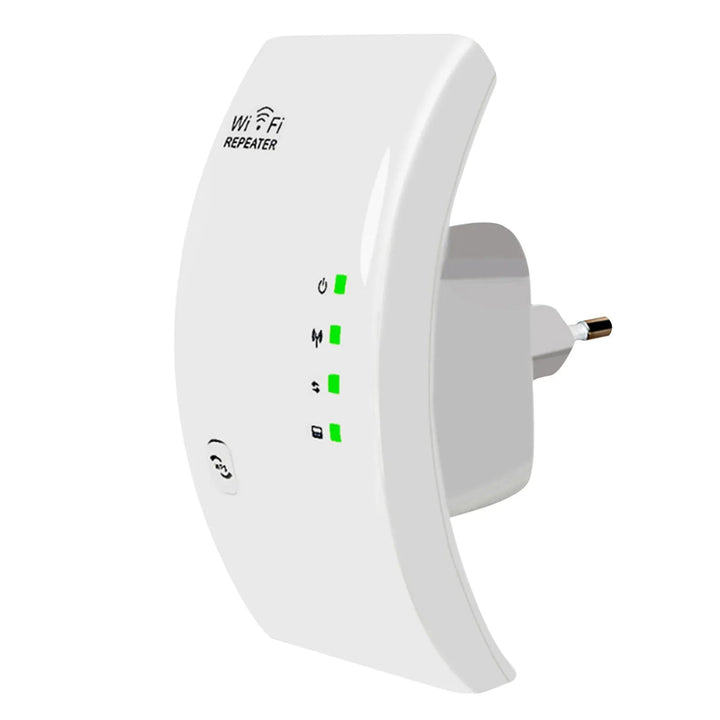 Hvid WiFi forstærker, kompakt design, forstærker trådløst signal, eliminerer døde zoner, forbedrer internetforbindelse i hjem