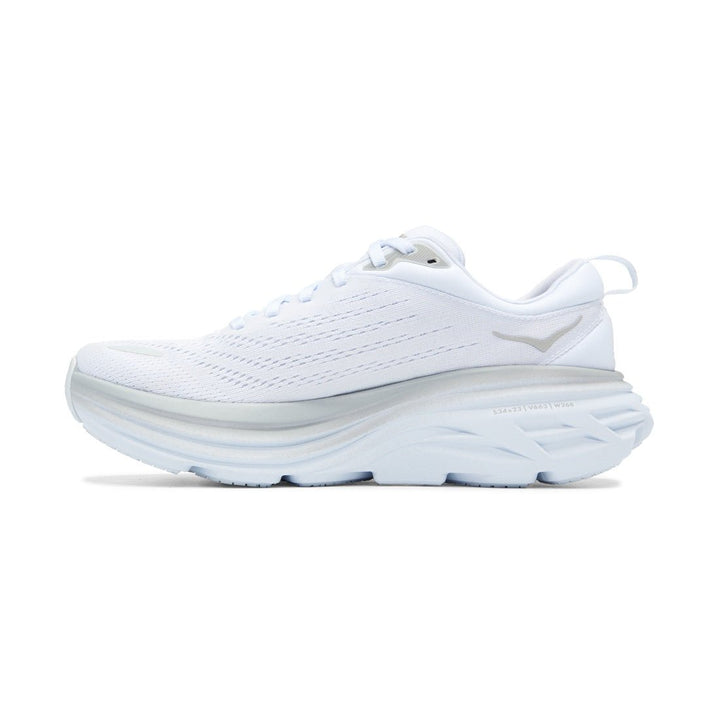 "Hvide sporty sneakers i letvægtsdesign med elegant og moderne udseende, mesh-materiale og reflekterende detaljer."