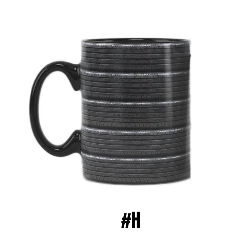 Elegant keramisk krus med motiverende budskab om fokus og energi. Til kaffe/te.