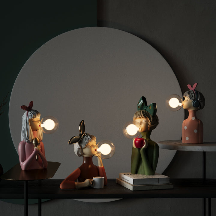 Funktionel LED lampe: Ideel til soveværelset som læselampe eller stemningsbelysning, forbedrer hyggen.