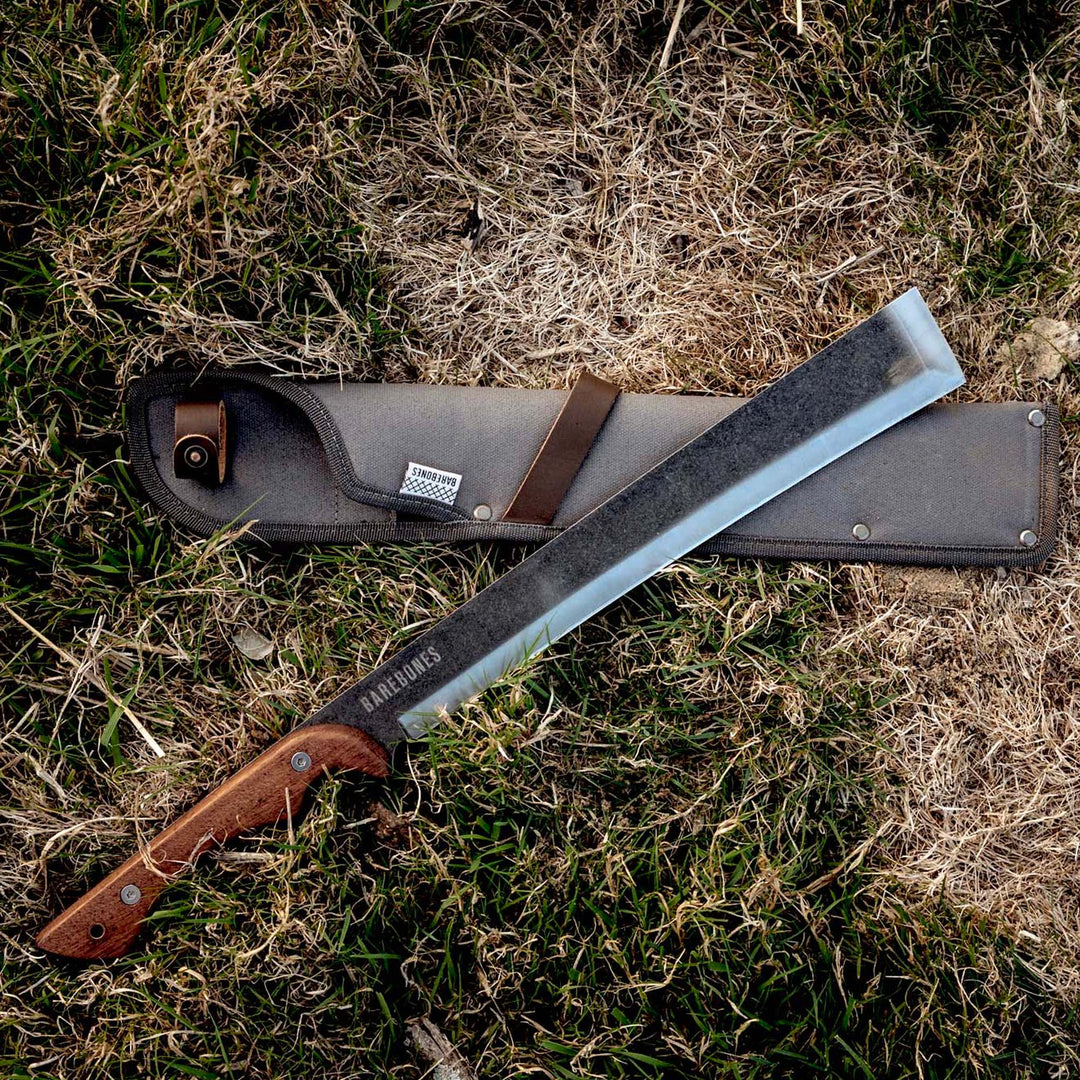 Håndlavet japansk Nata økse, et traditionelt værktøj for have og bushcraft. Kvalitet og holdbarhed.