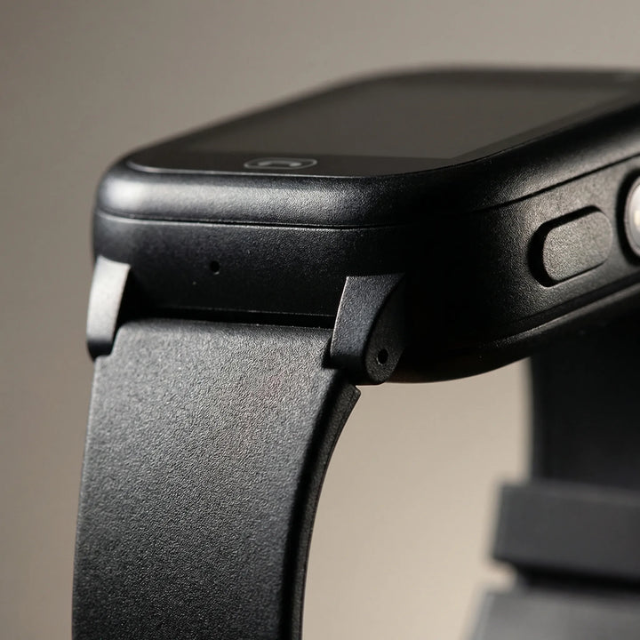 Børne-smartwatch med SIM-kort til videoopkald. 4G GPS-ur sikrer nem kommunikation & forældrekontrol.
