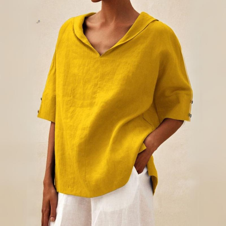"Klara løs pasform bluse i brun, afslappet og elegant, perfekt til hverdag, passer til jeans og nederdele"