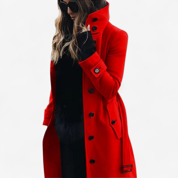 Tidløs dame trenchcoat med dobbeltradet knaplukning og justerbart bælte. Elegant overtøj til kvinder.