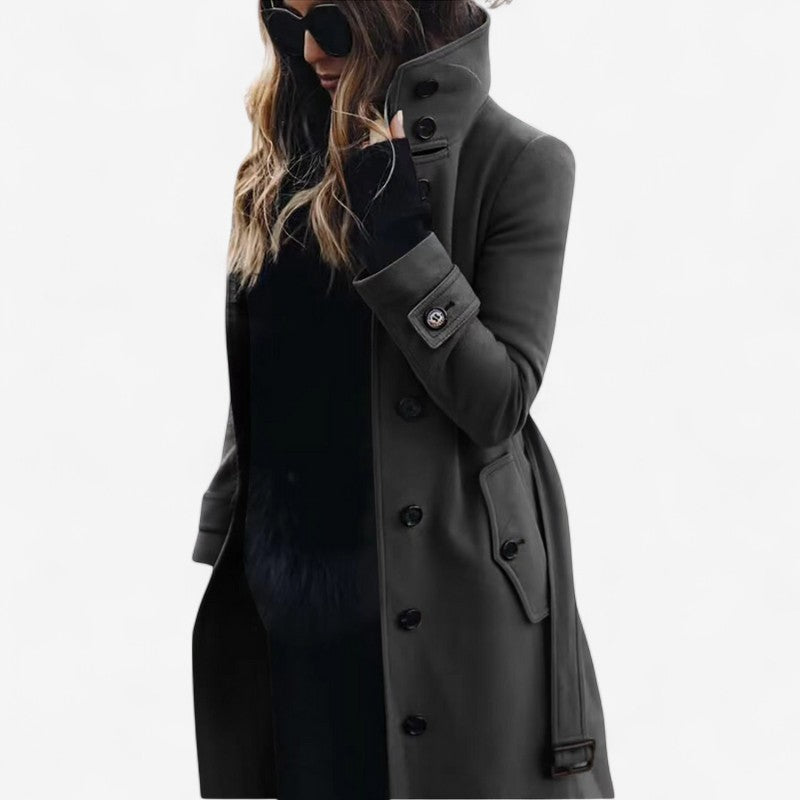 Alsidig kvinde trenchcoat; perfekt som forårsjakke og efterårsjakke. Stilfuld og klassisk mode.