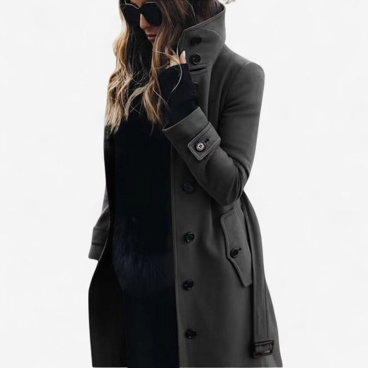 Alsidig kvinde trenchcoat; perfekt som forårsjakke og efterårsjakke. Stilfuld og klassisk mode.