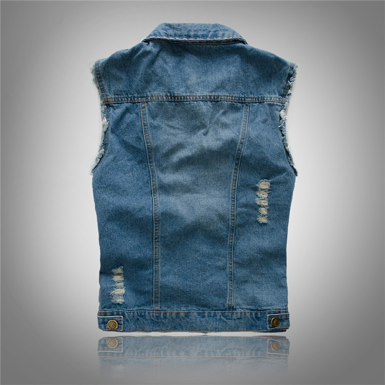 Alsidig herre denimvest, perfekt til lag-på-lag mode. Tilføj et stilfuldt touch til din fritidsgarderobe.