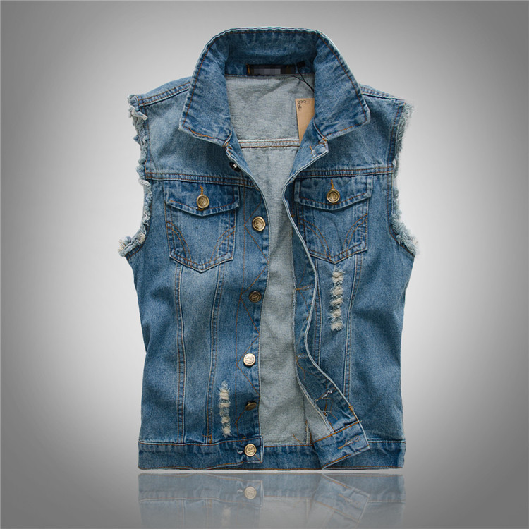 Trendy herre denimvest, ideel til fritid og afslappede arrangementer. En stilfuld tilføjelse til mænds mode.