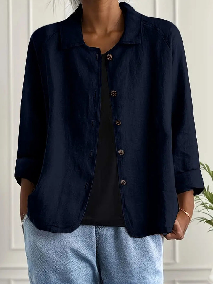 Sommerklar kvinders top. Letvægt, åndbar og klassisk design for maksimal komfort og stil.