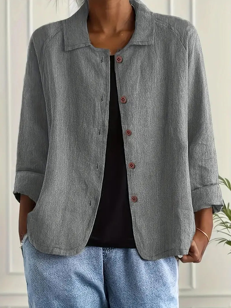Kvinders klassiske top for tidløs mode. Elegant og alsidig, passer til sommer og hverdagsbrug.