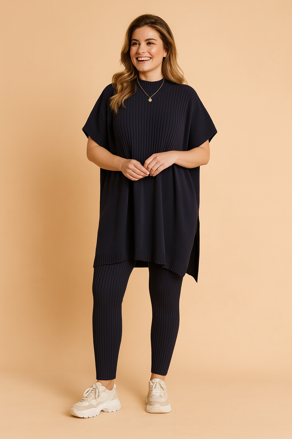 Moderne ribstrikket loungesæt for kvinder med tunika og matchende leggings for ultimativ komfort.