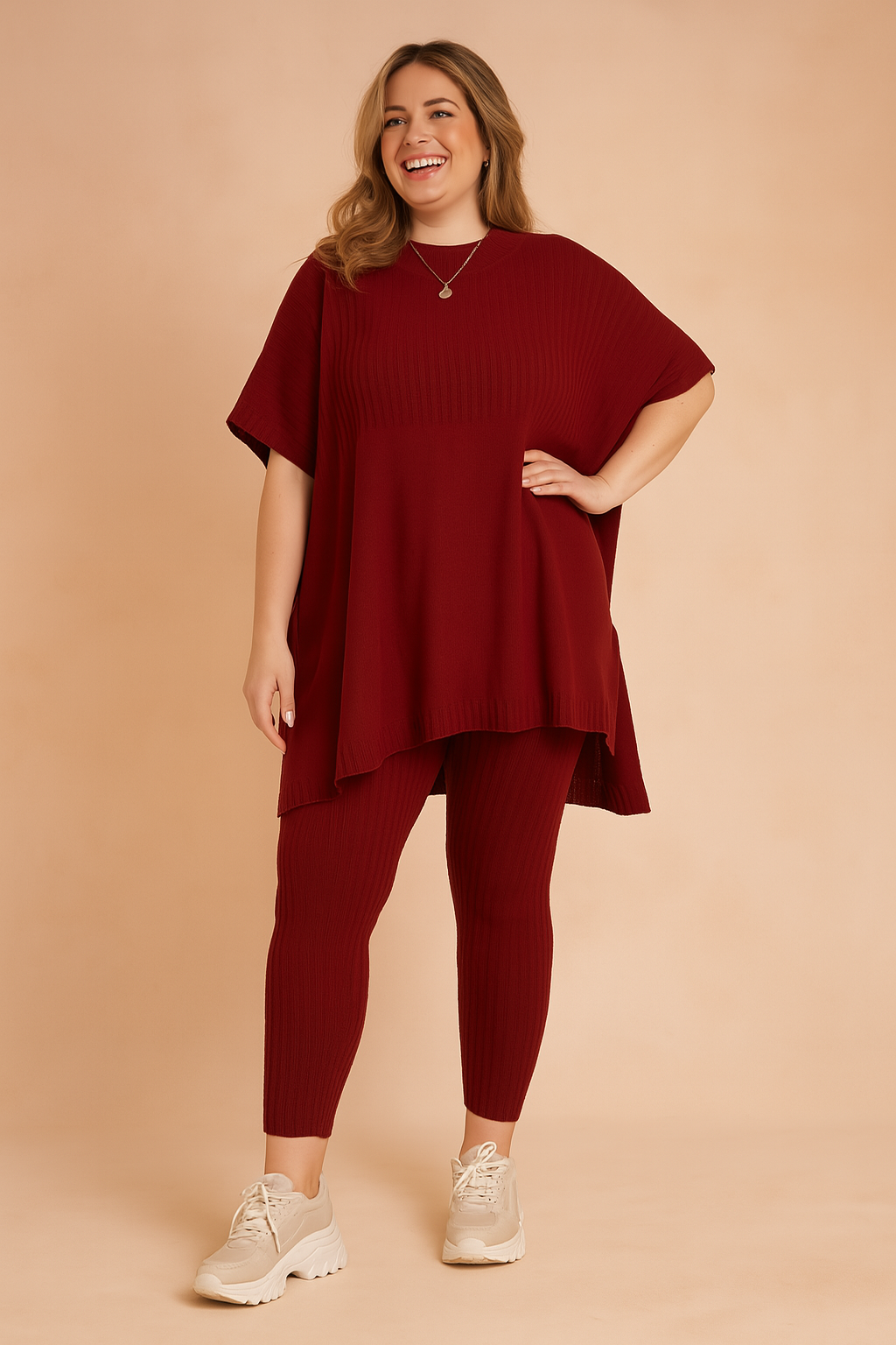 Elegant todelt ribstrik sæt til kvinder. Blødt og behageligt dameoutfit til et afslappet hverdagslook.