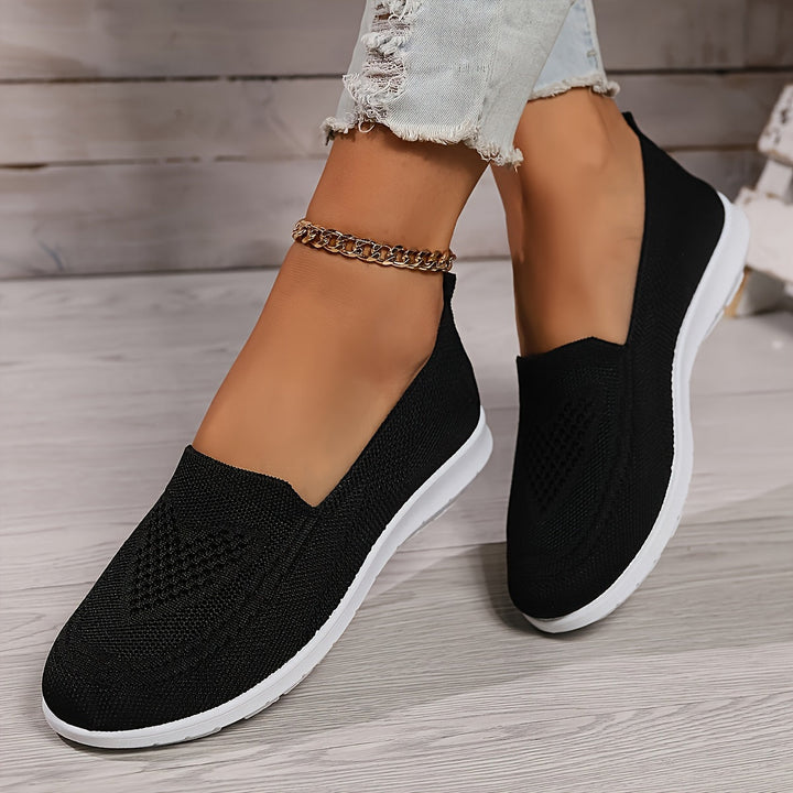 Komfortable Helena ortopædiske kvinder loafers i beige med åndbar overdel og flad sål, ideelle til daglig støtte.
