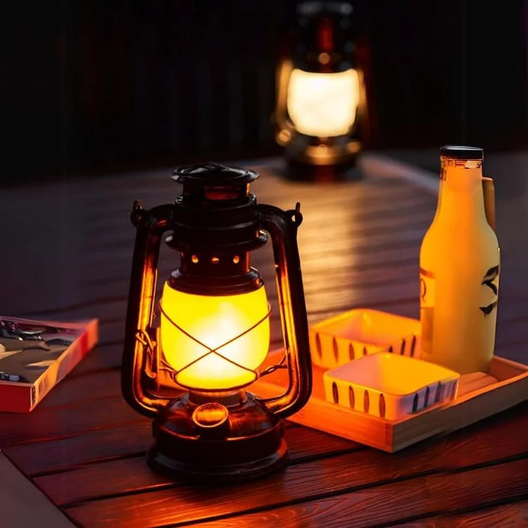 Slankt design, kompakt lanterne. Bærbart genopladeligt campinglys med LED og USB-opladning til udendørsudstyr.