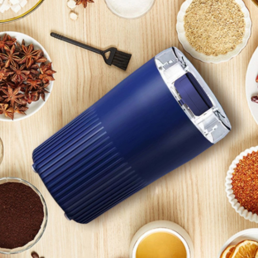 Bærbar kaffekværn og miniblender. Kværn frisk kaffe eller lav en smoothie, uanset hvor du er.