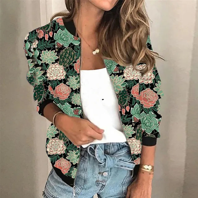 "Kvinde lynlåsjakke med blomstermønster, moderne design, livlige farver, ideel til forår og efterår, stilfuldt blikfang."