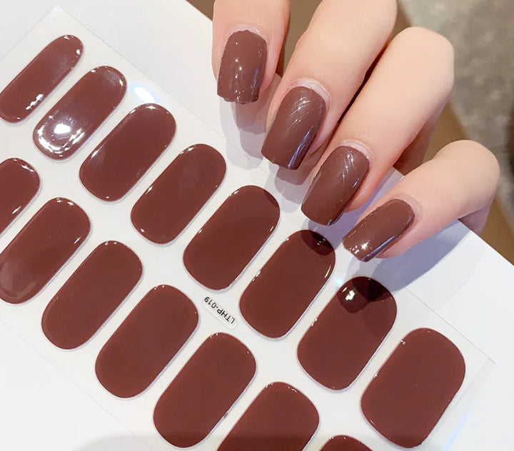 QuickGlam gel-neglestickers: Perfekt hjemmebehandling for smukke og holdbare negle til kvinder.