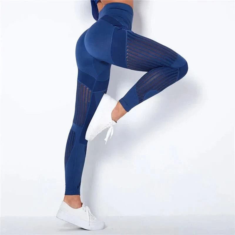 Støttende kvinder kompressionsleggings. Perfekte til træning, yoga og fitness med anti-cellulite effekt.