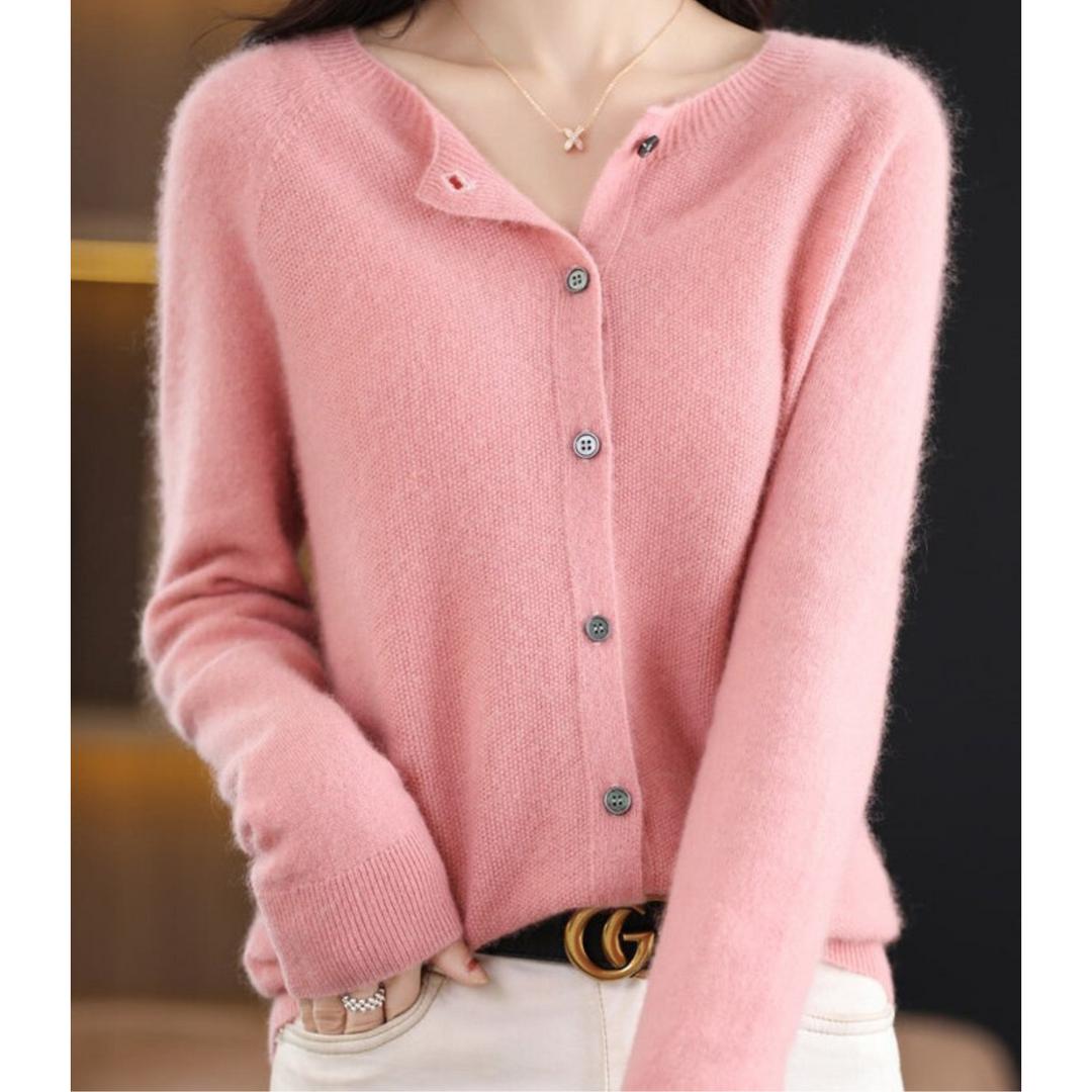Elegant langærmet cardigan for kvinder, tilføjer stil og komfort til ethvert outfit.