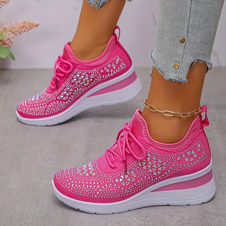 Stilfulde kvinder ortopædiske sneakers med glitrende rhinsten. Komfortable hverdagssko for friske fødder.