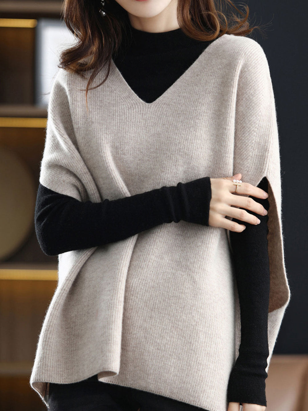 Elegant V-hals vest til kvinder, ideel til både afslappede og formelle lejligheder.