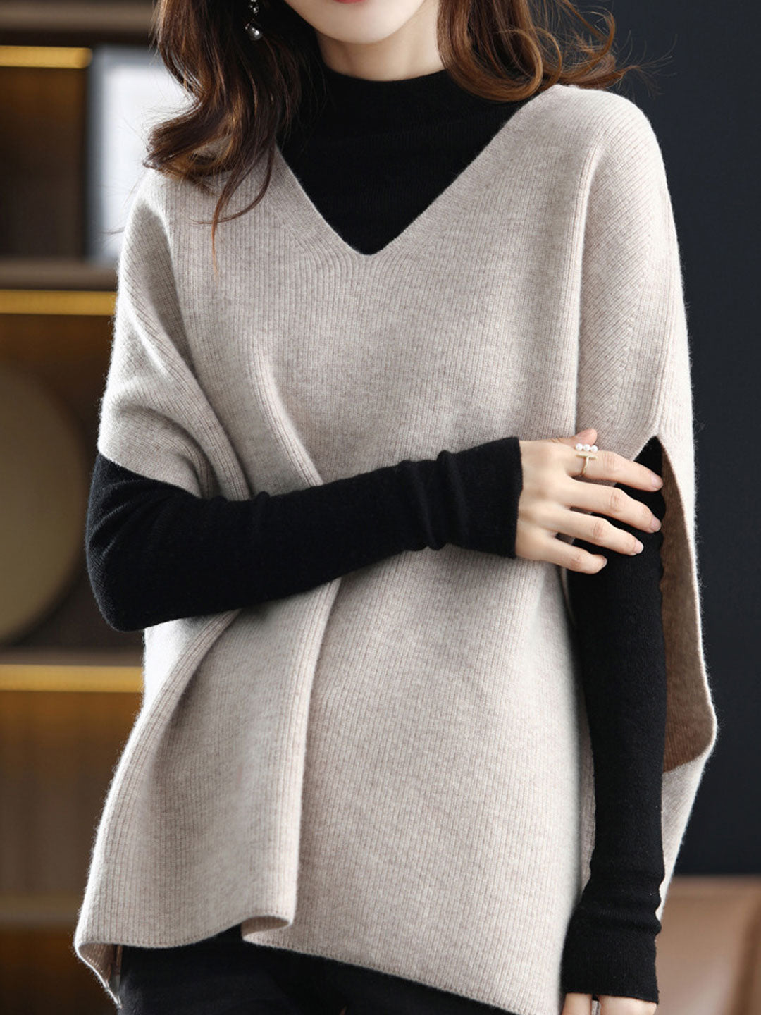 Elegant V-hals vest til kvinder, ideel til både afslappede og formelle lejligheder.