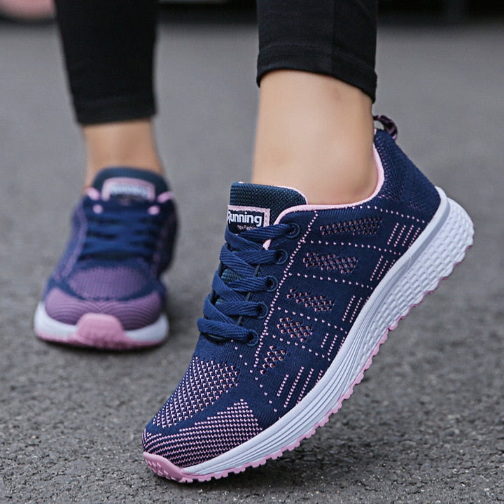 Stilfulde mode sneakers til kvinder. Moderne design, sporty chic look og komfortable.