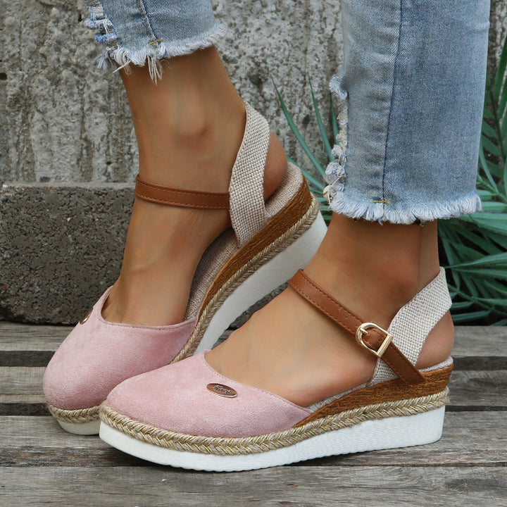 Bestseller kvinders espadrille sandaler; ortopædiske, komfortable og trendy sommerfodtøj i beige.