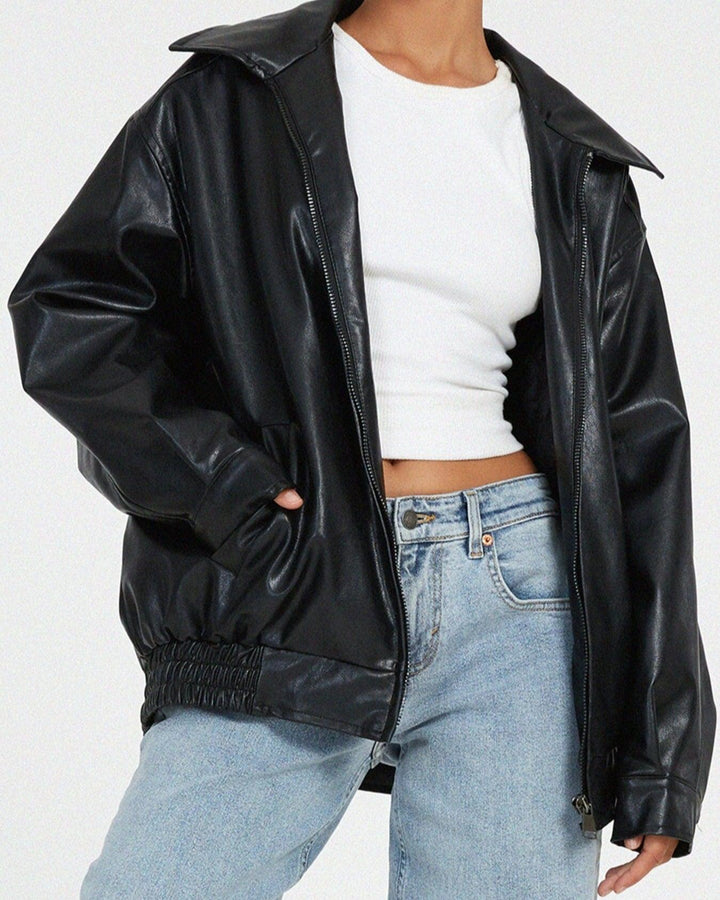 Høj kvalitet kvinders oversize jakke. Elegant, moderne og behagelig til afslappet stil.