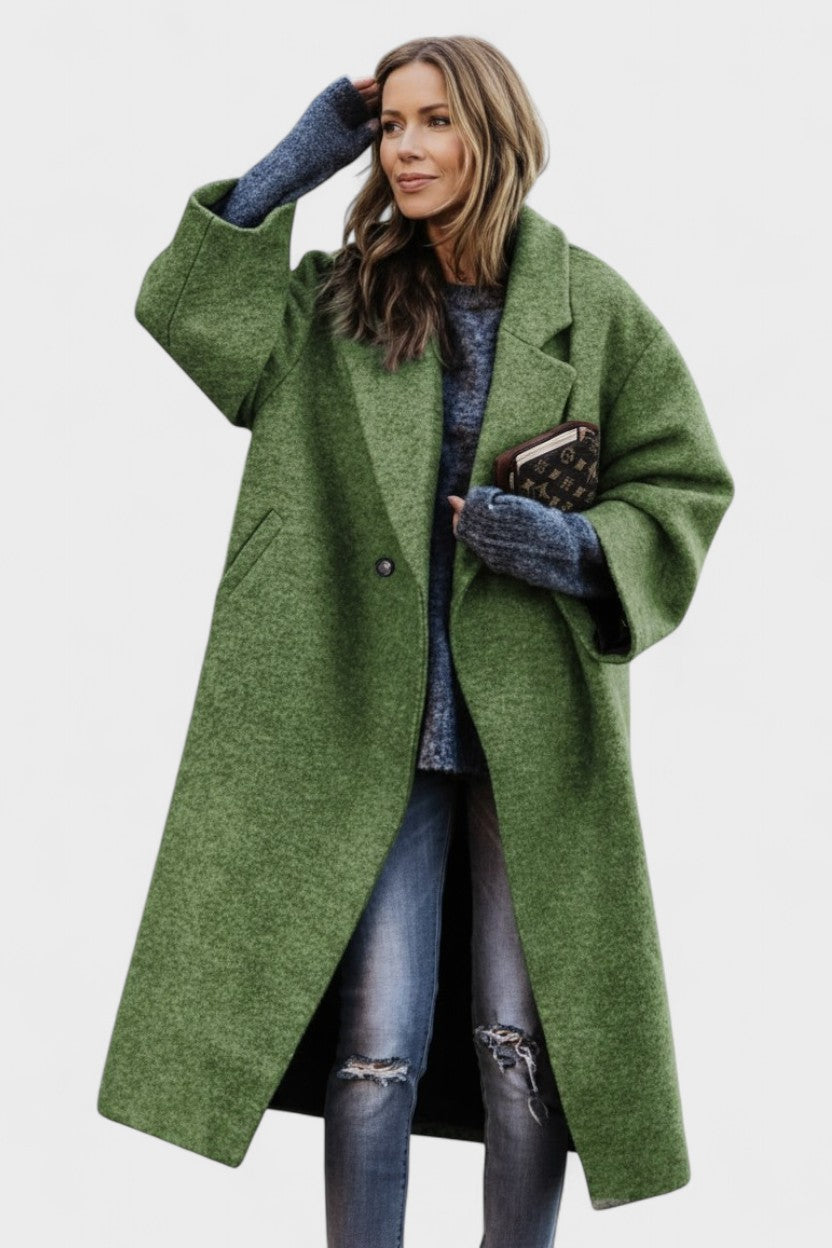 Vandafvisende oversized vinterjakke til kvinder i elegant ternet design; komfortabel og moderne mode.