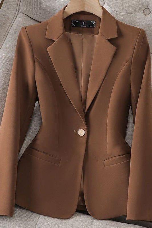 Klassisk kvinders blazer Helene, ideel til forår og efterår. Formel og stilfuld til enhver garderobe.
