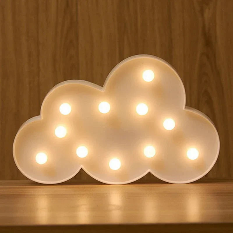 Hvid LED natlampe i et legende design. Batteridrevet børnelampe, der passer ind overalt.