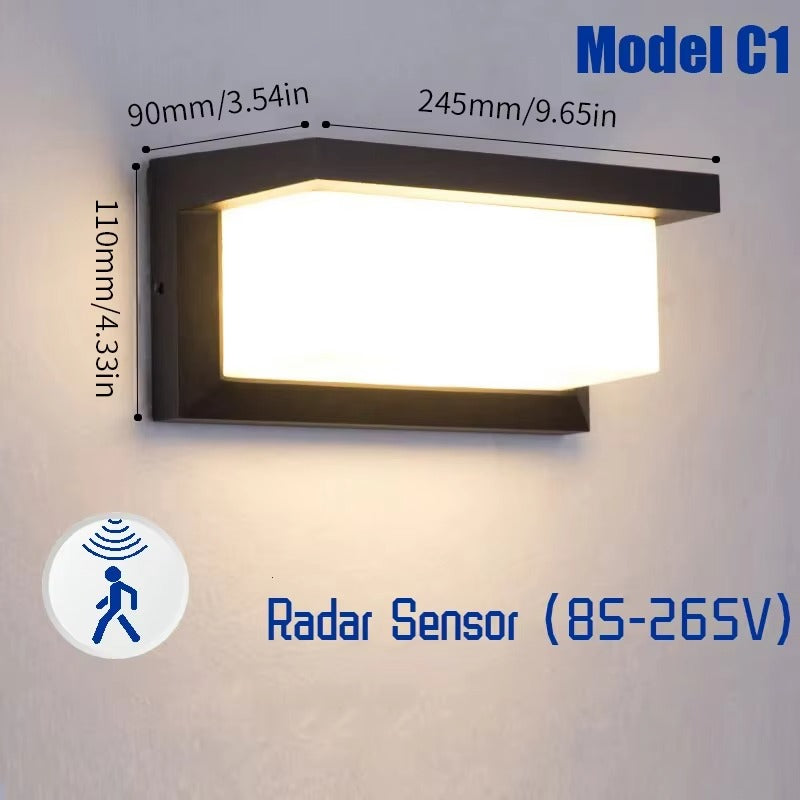 Fleksibel LED væglampe med bevægelsessensor. Udendørslys for porch, balkon & have. Robust og pålidelig sensorlampe.