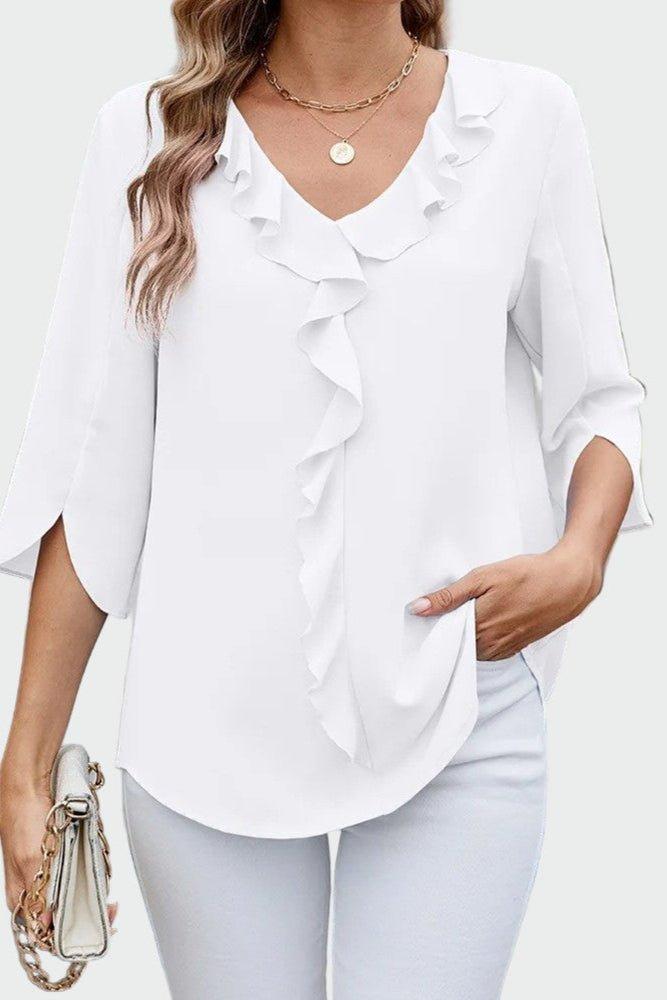 Elegant sommerbluse til damer med flæser & trekvart ærmer. Komfortabel løs pasform, feminin stil.