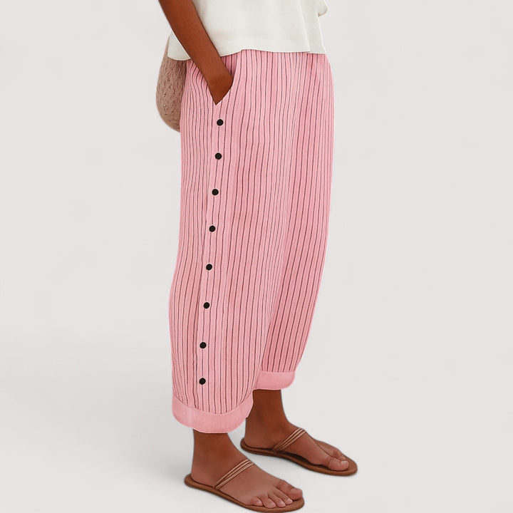 Kvinders linnedbukser i åndbart, let design. Stilfulde sommerbukser, der sikrer komfort og en moderne dame mode.