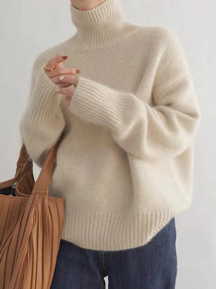 Blød og behagelig cashmere rullekrave til kvinder. En varm og stilfuld dame trøje i tidløst design.