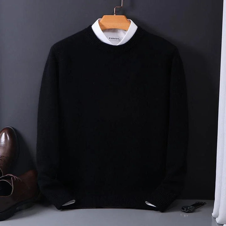 Luksuriøs cashmere trøje til kvinder, viser stilrent design i lys beige farve, ideel til både hverdag og fest.