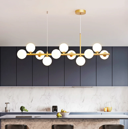 Elegant LumaSphere hængelampe, perfekt til indendørs belysning. Moderne glaslampe som dekorativt element.