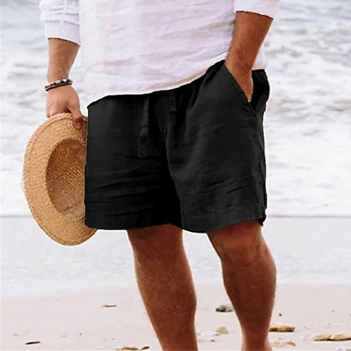 Alsidige mænds strandshorts med fokus på komfort. Et must-have til afslappet sommerstil og strandtøj.